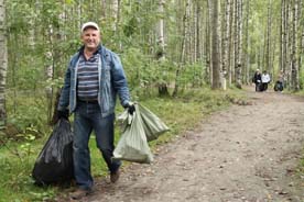 «Балтика» приняла участие в волонтерской уборке Южно-Приморского парка