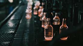 AB InBev Efes запустит в производство самую легкую стеклянную бутылку в России
